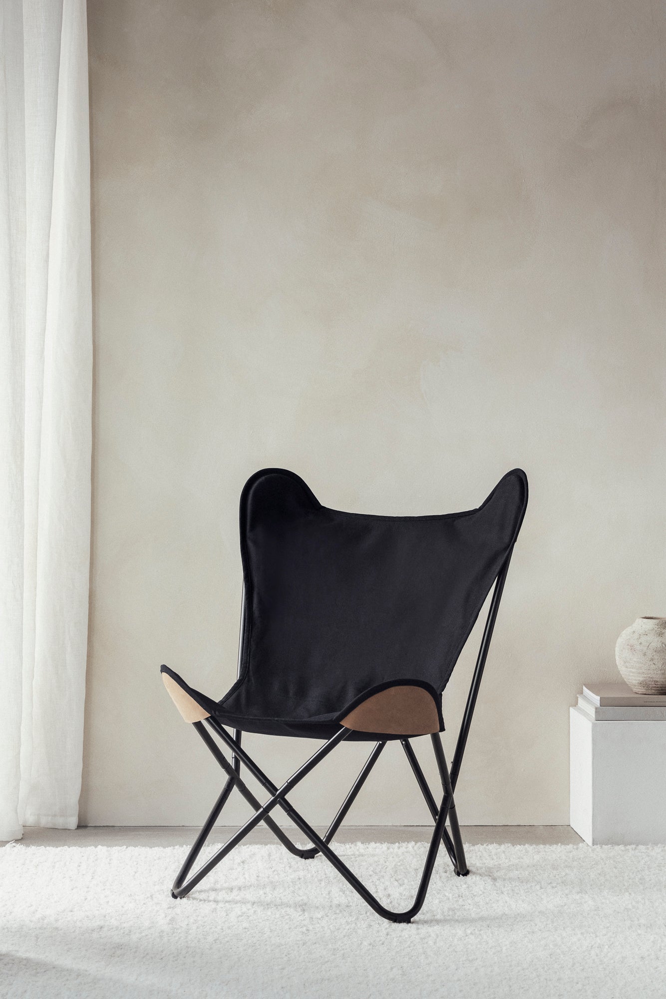 ouder Onaangenaam interview Lena Chair-Black Canvas Butterfly chair | The Design Part
